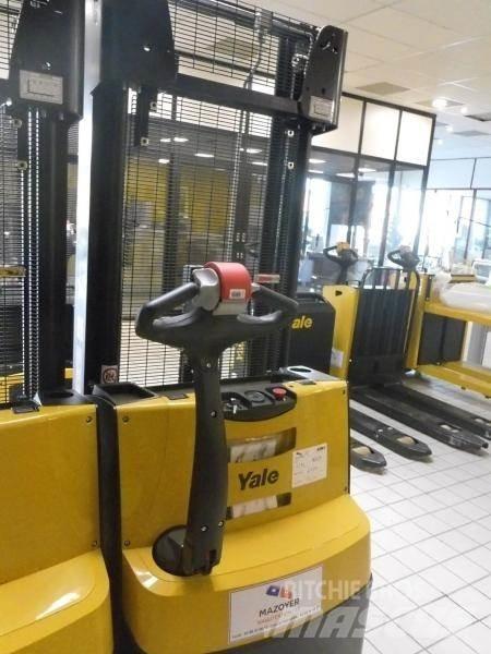Yale MS 12 AC Ručně vedené vysokozdvižné vozíky