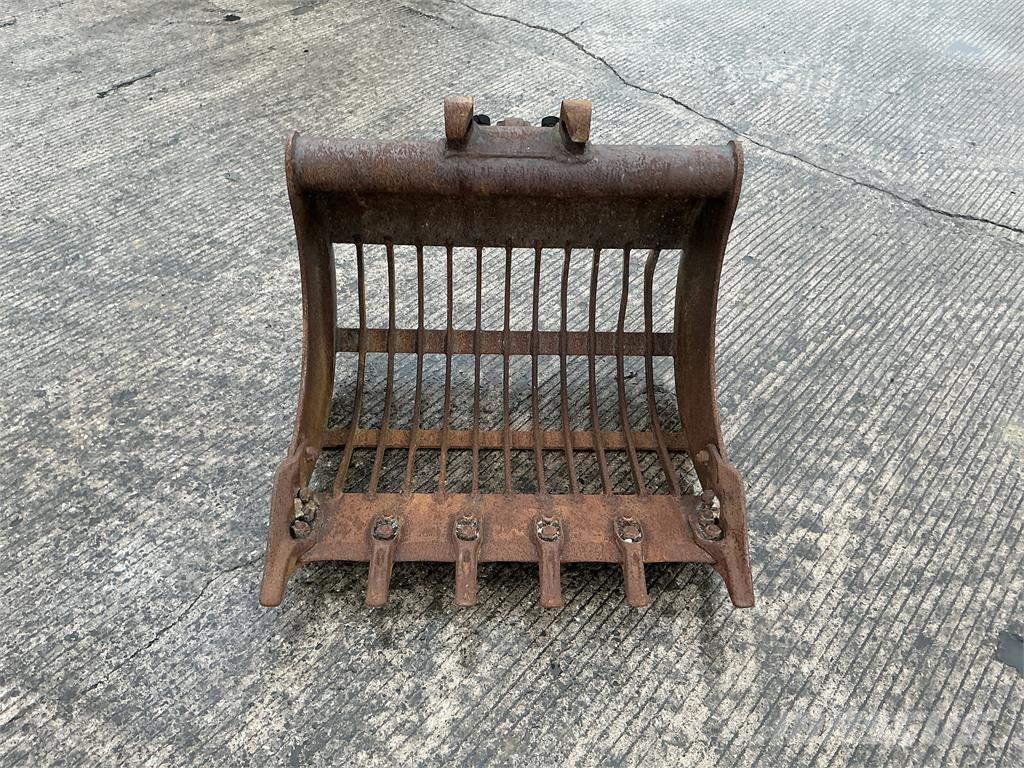  3 Ft Riddle Bucket Další