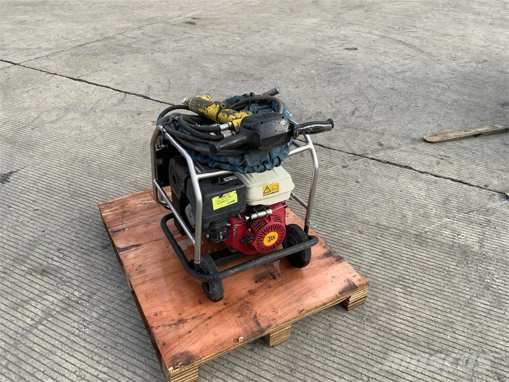 JCB Beaver Pack Další