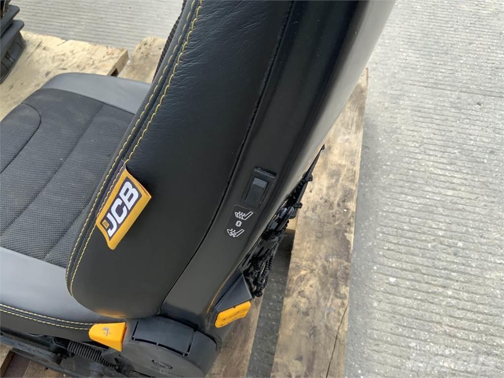 JCB Seat Další