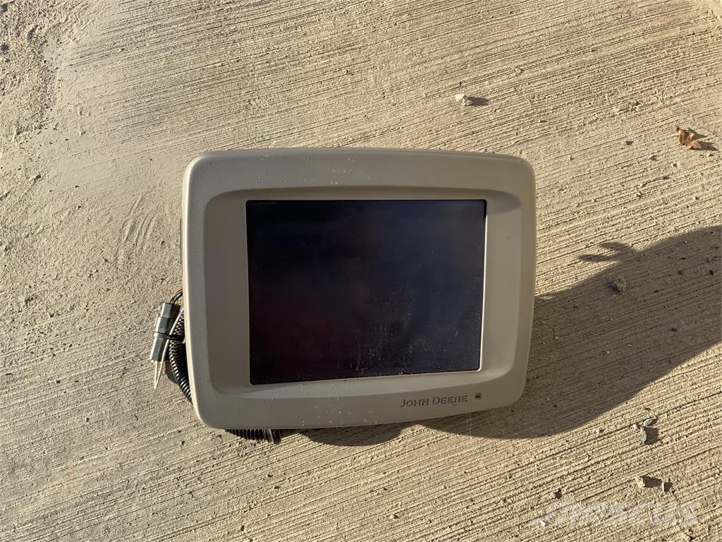 John Deere Screen Další