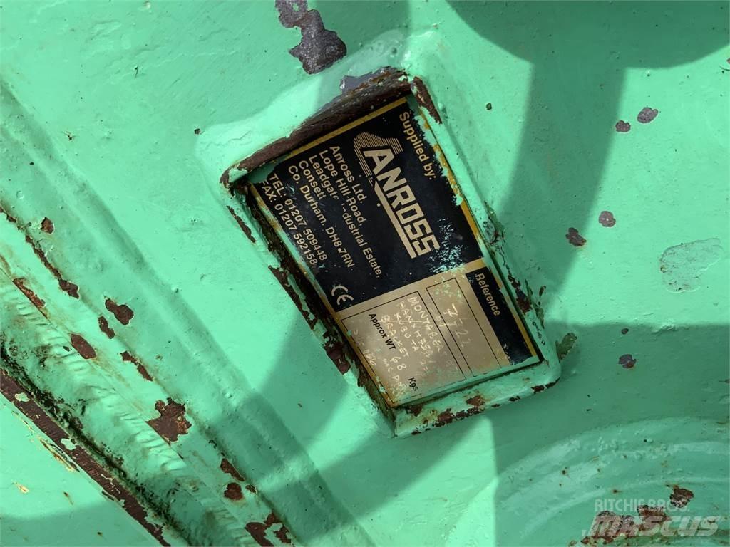 Montabert Breaker Další