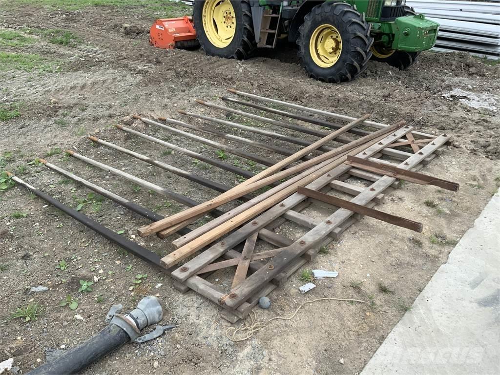  Old School Hay Rake Další