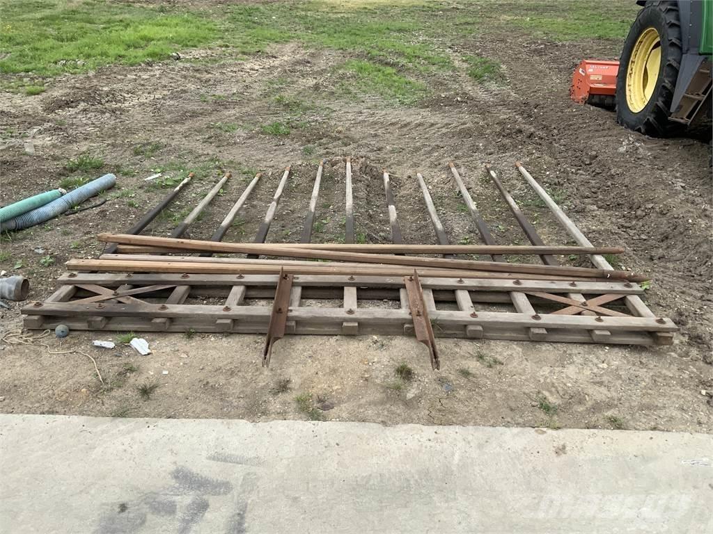  Old School Hay Rake Další