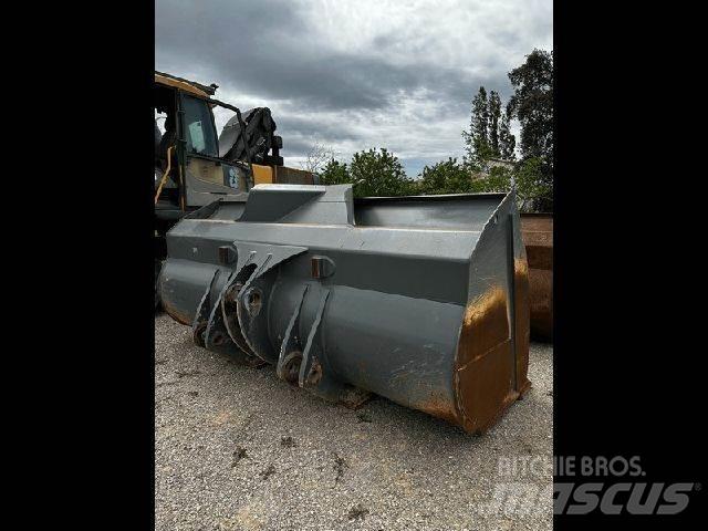 Liebherr GODET Stavebnictví - ostatní