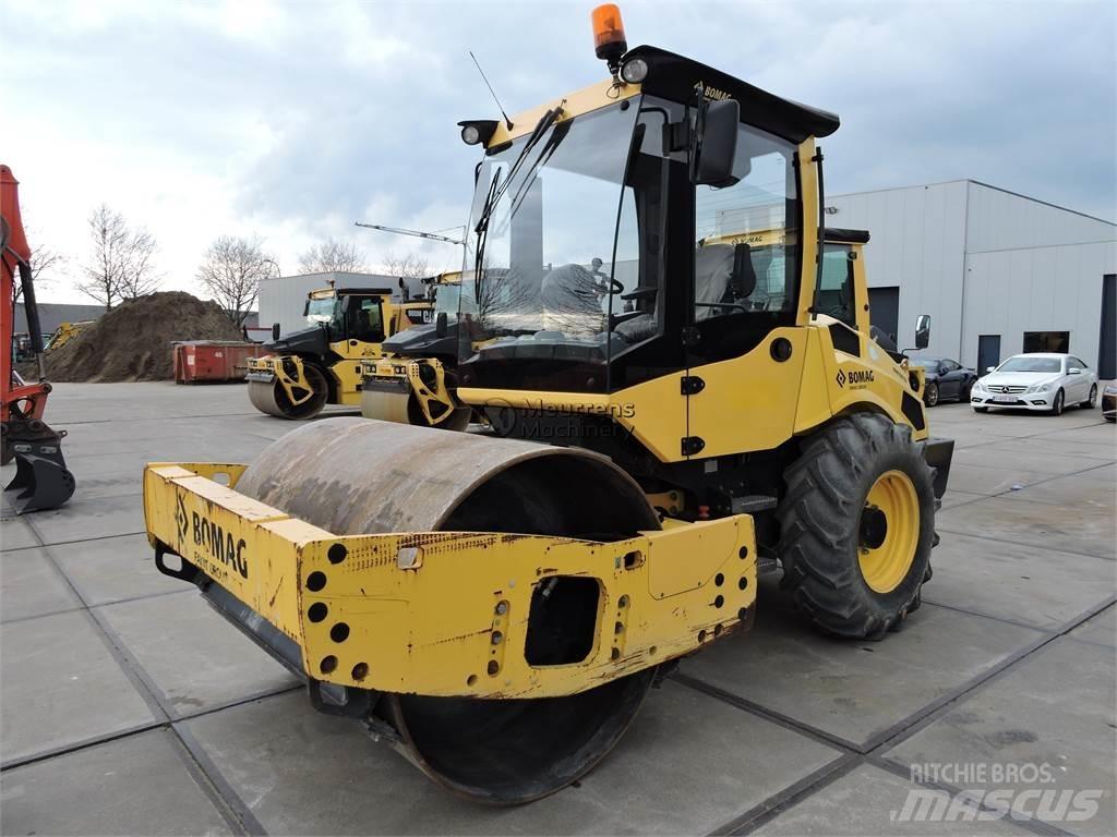 Bomag BW177 Další válce