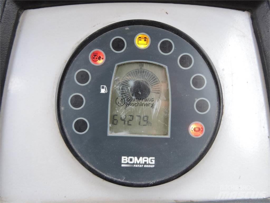 Bomag BW211D-4 GERMAN Další válce