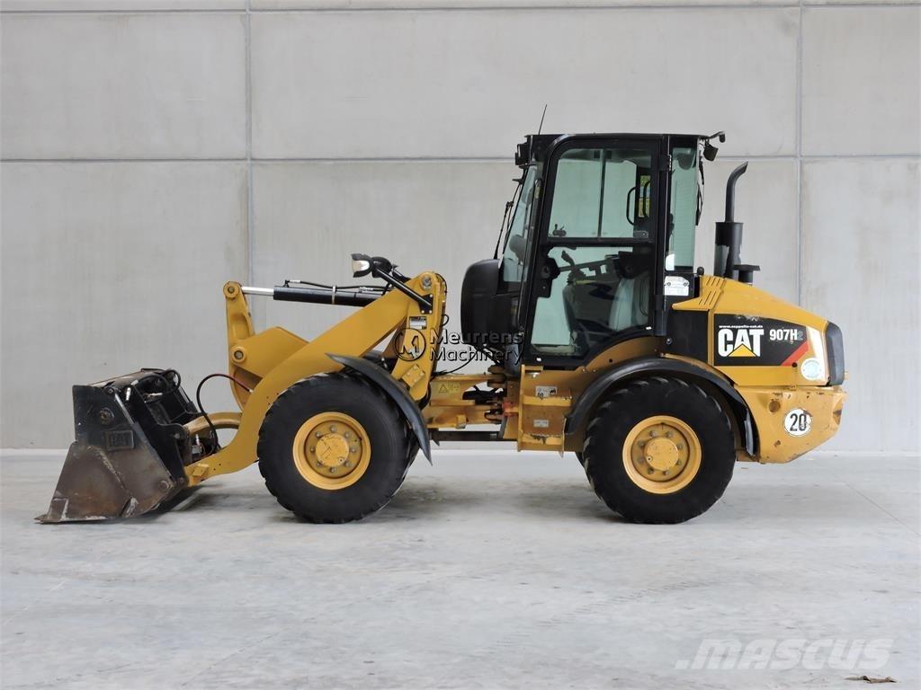 CAT 907H Kolové nakladače