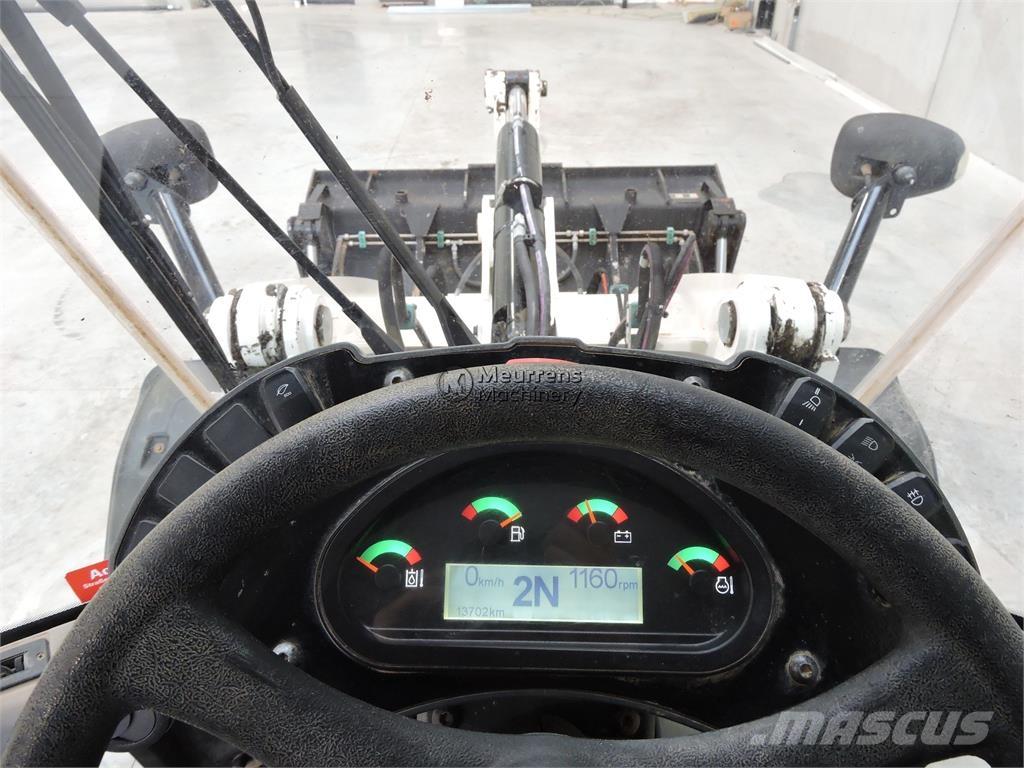 CAT 908M + FORK Kolové nakladače