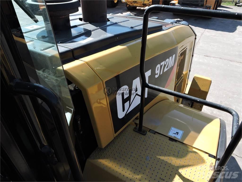 CAT 972M Kolové nakladače