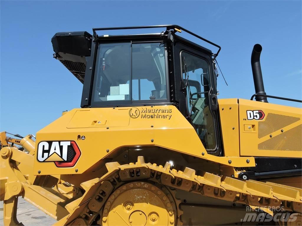 CAT D5 Pásové dozery