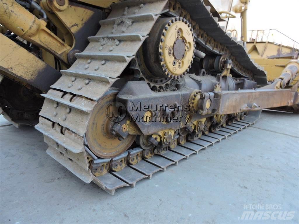 CAT D8T GERMAN Pásové dozery