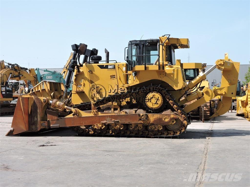 CAT D8T GERMAN Pásové dozery