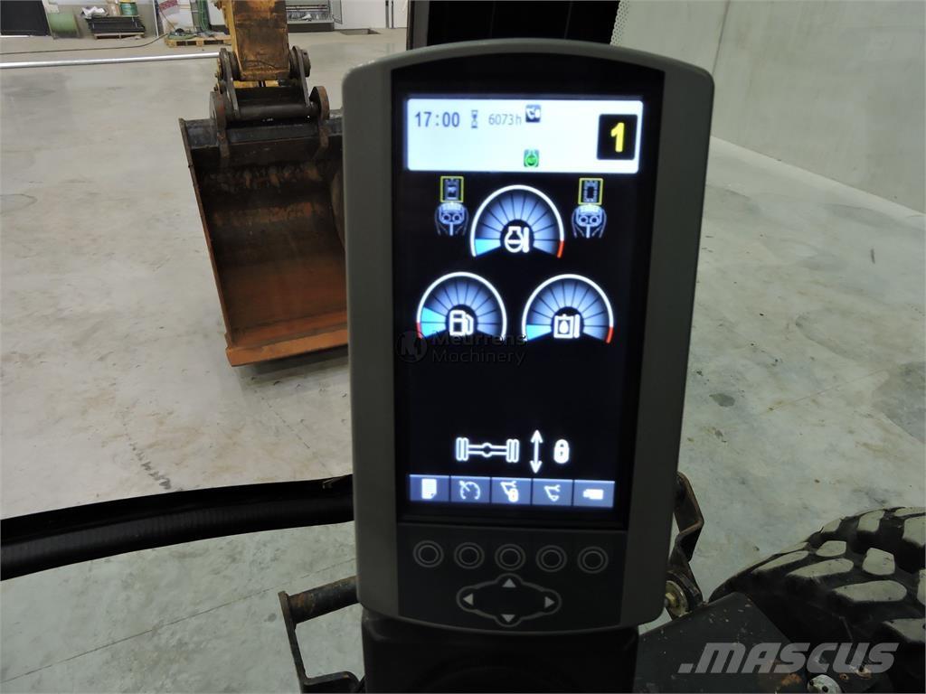 CAT M322D Kolová rýpadla