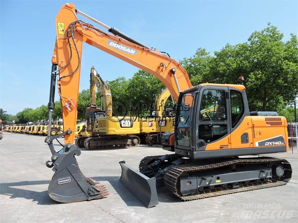 Doosan DX140LC Pásová rýpadla