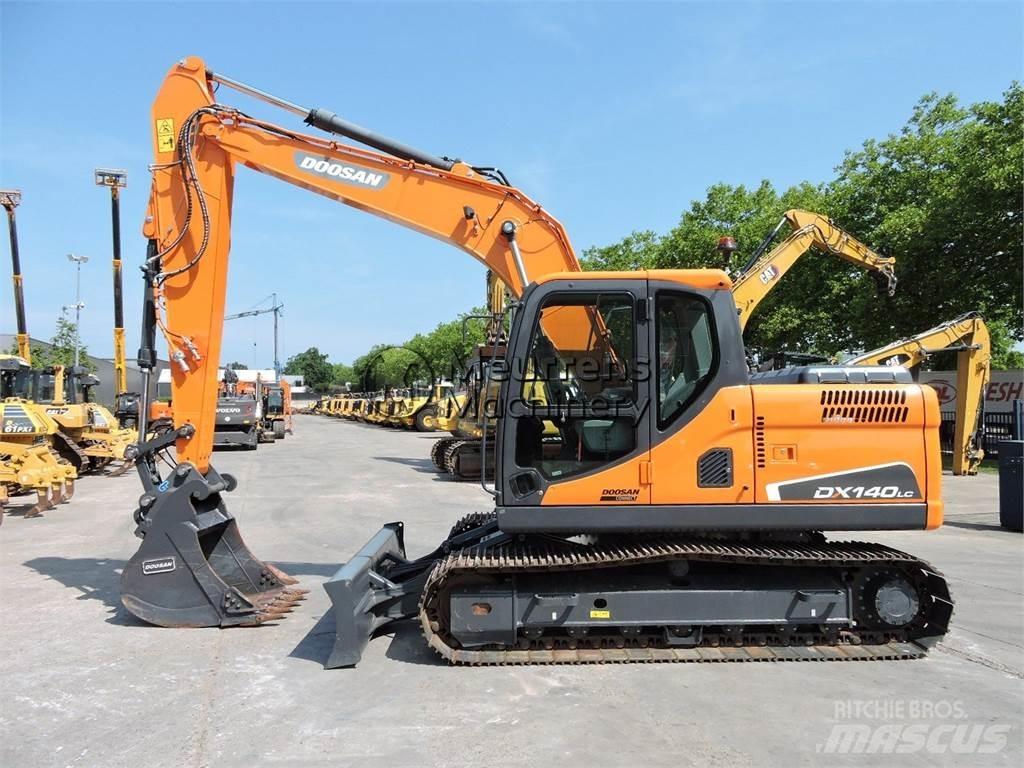 Doosan DX140LC Pásová rýpadla