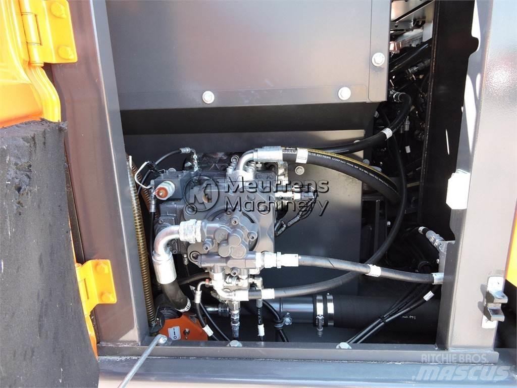 Doosan DX140LC Pásová rýpadla