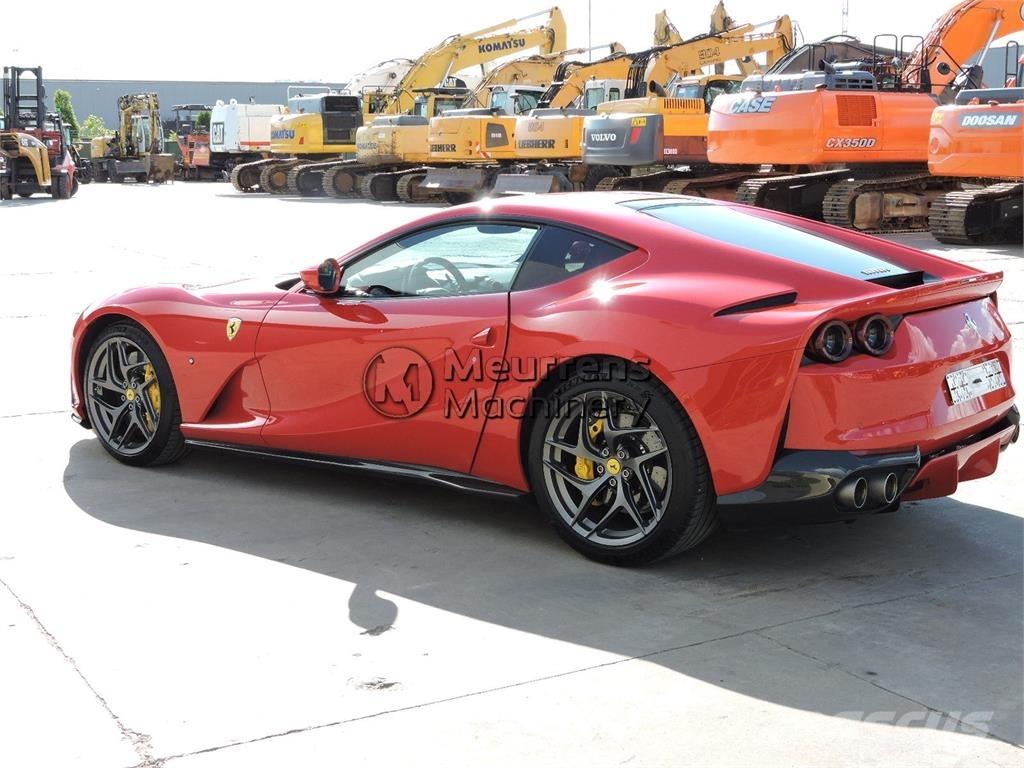 Ferrari 812 Super Fast Stavebnictví - ostatní