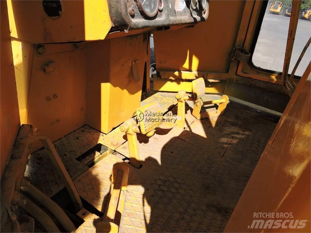Fiat BD14 Pásové dozery