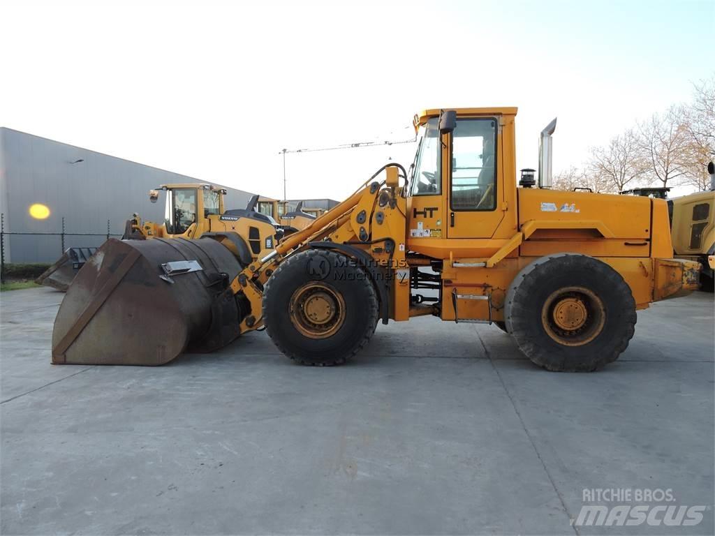 JCB 436B Kolové nakladače