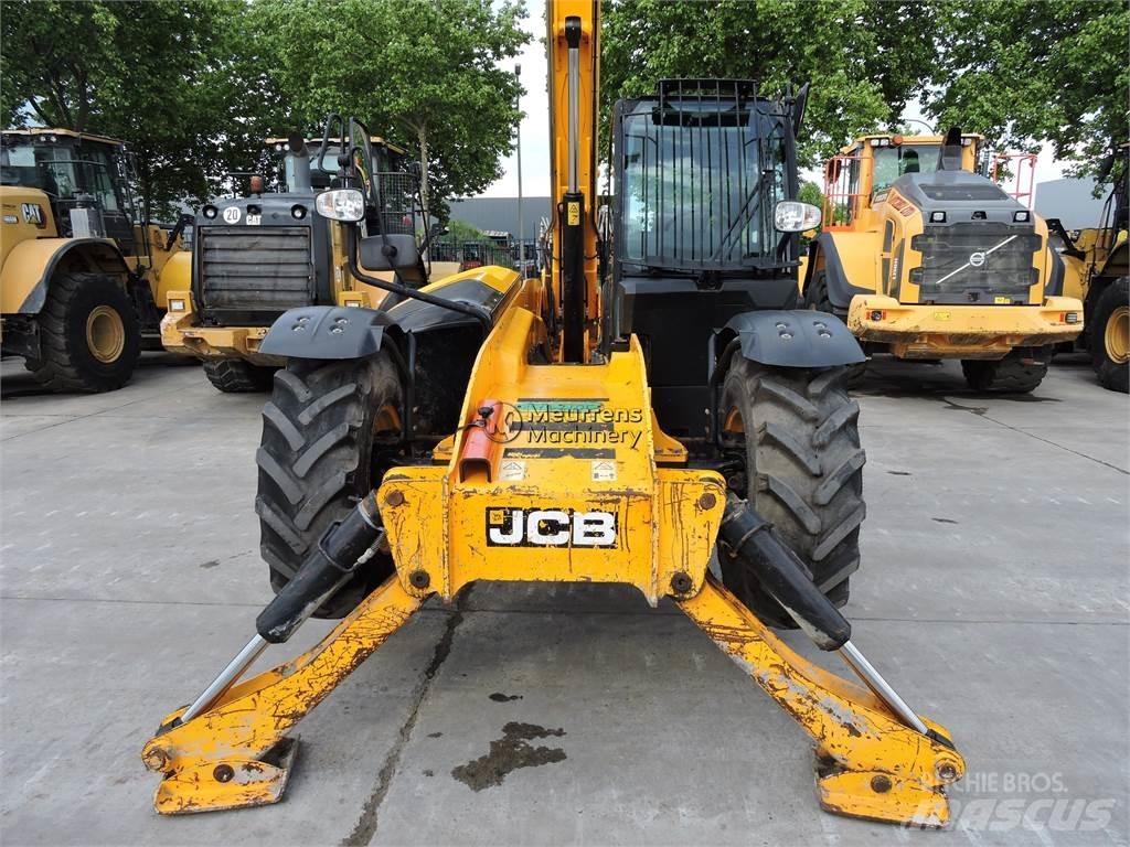 JCB 535-125 Teleskopické manipulátory
