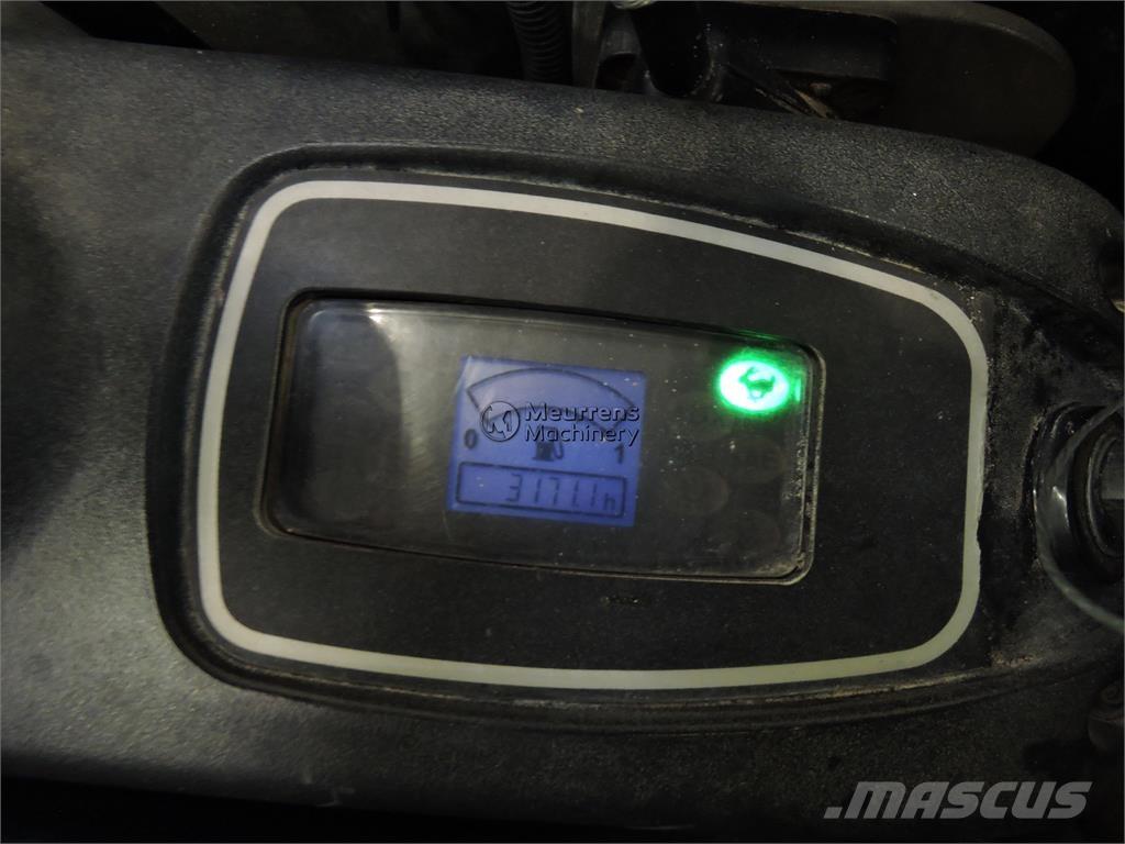 JCB 8035 Stavebnictví - ostatní