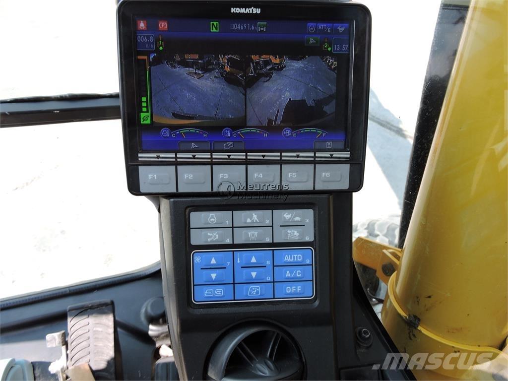 Komatsu PW148 Kolová rýpadla