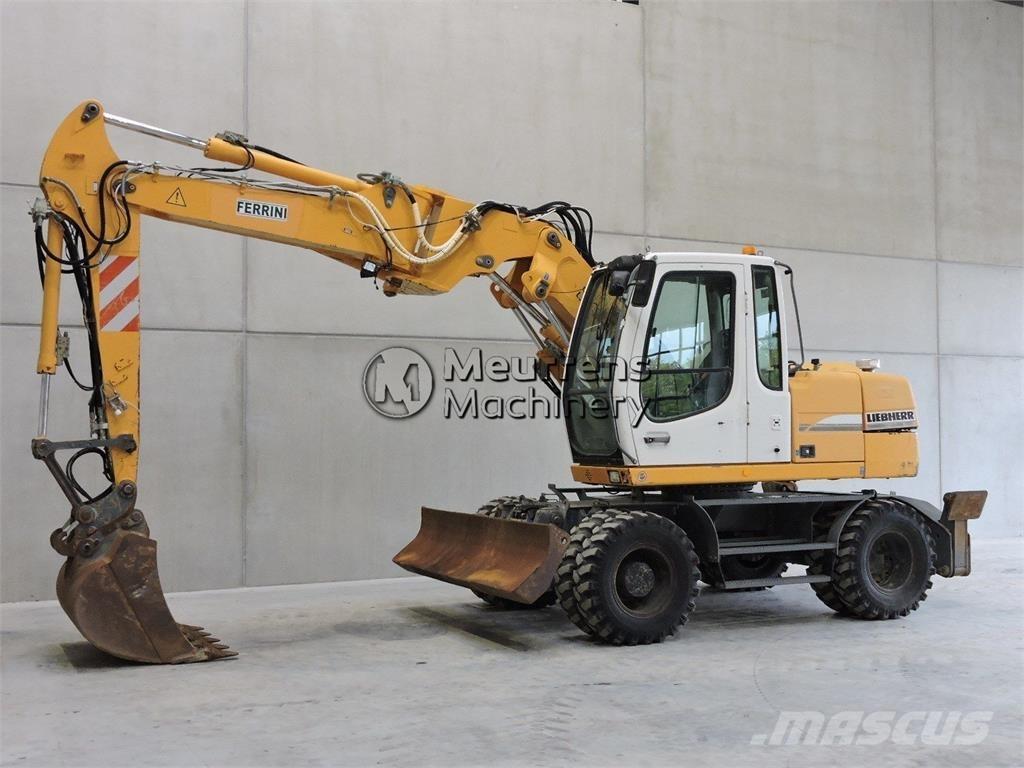 Liebherr A312 Kolová rýpadla