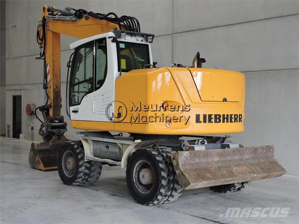 Liebherr A918 Kolová rýpadla