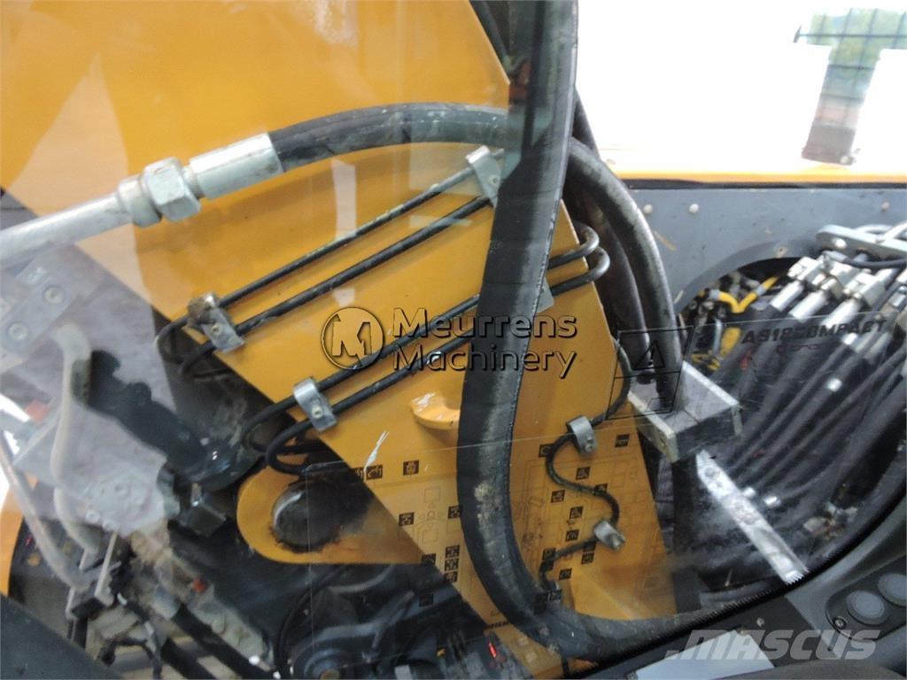 Liebherr A918 Kolová rýpadla