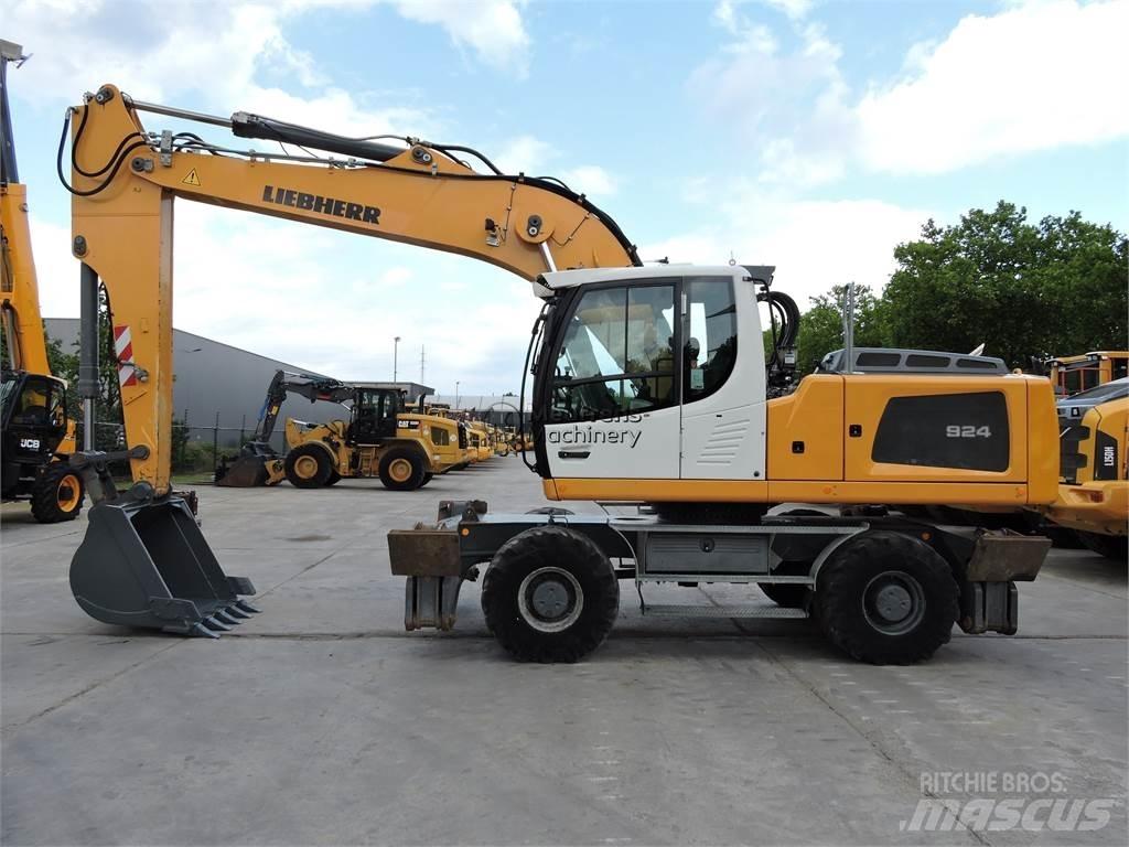 Liebherr A924 Kolová rýpadla
