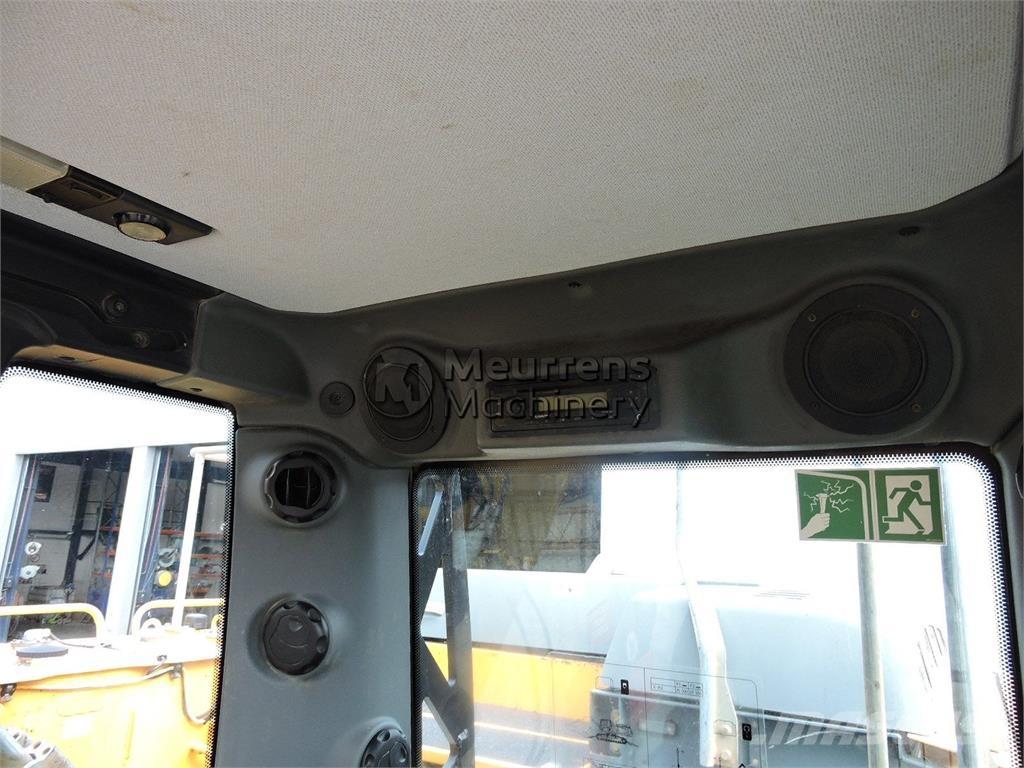 Liebherr R950 Pásová rýpadla