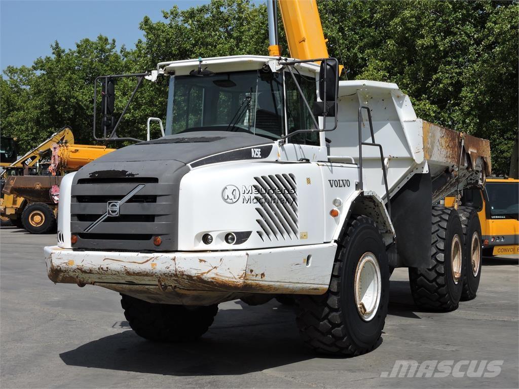 Volvo A25E Kloubové dempry