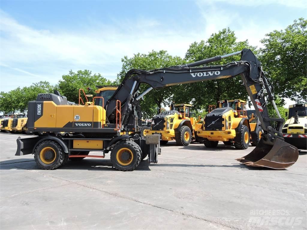 Volvo EW220E GERMAN Kolová rýpadla