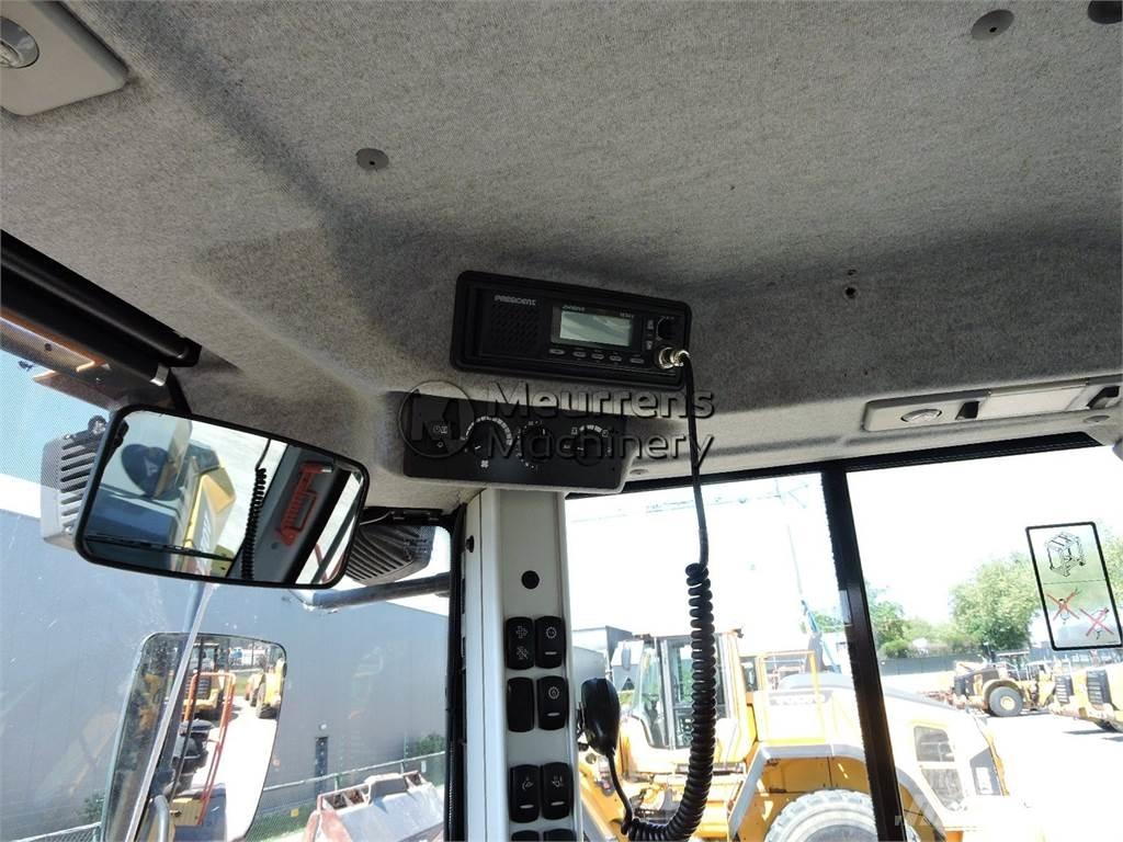 Volvo L120H Kolové nakladače