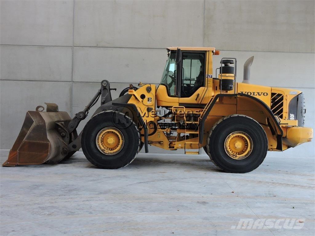 Volvo L180F Kolové nakladače