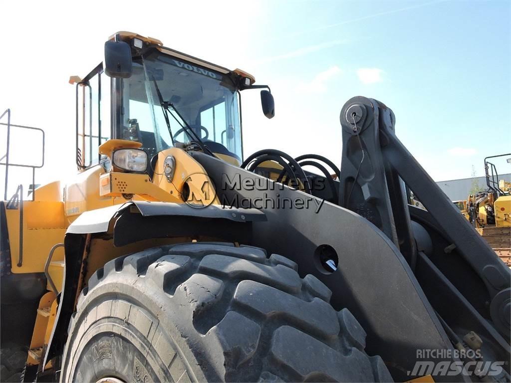 Volvo L220H Kolové nakladače