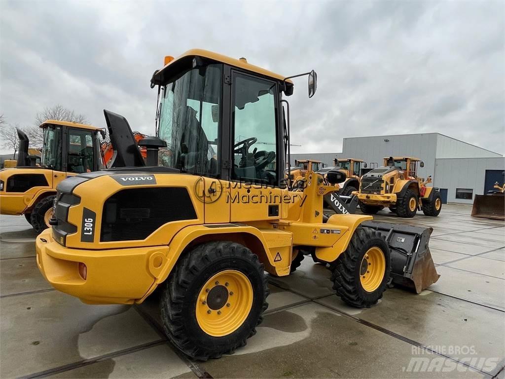 Volvo L30G Kolové nakladače