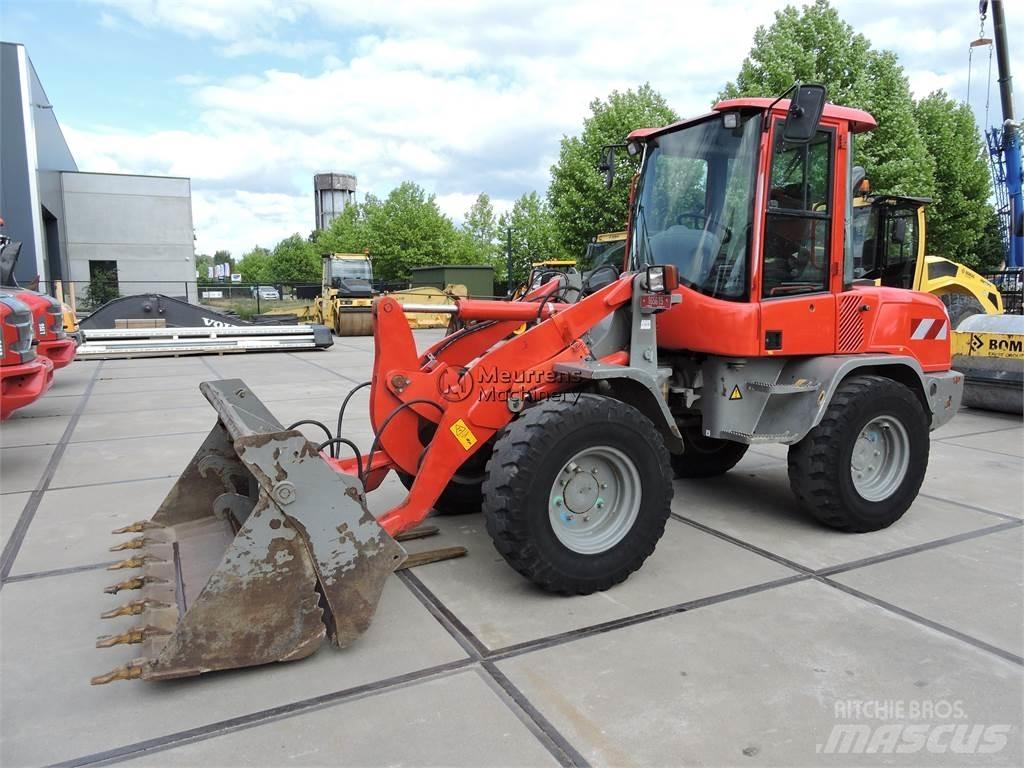 Volvo L30G Kolové nakladače