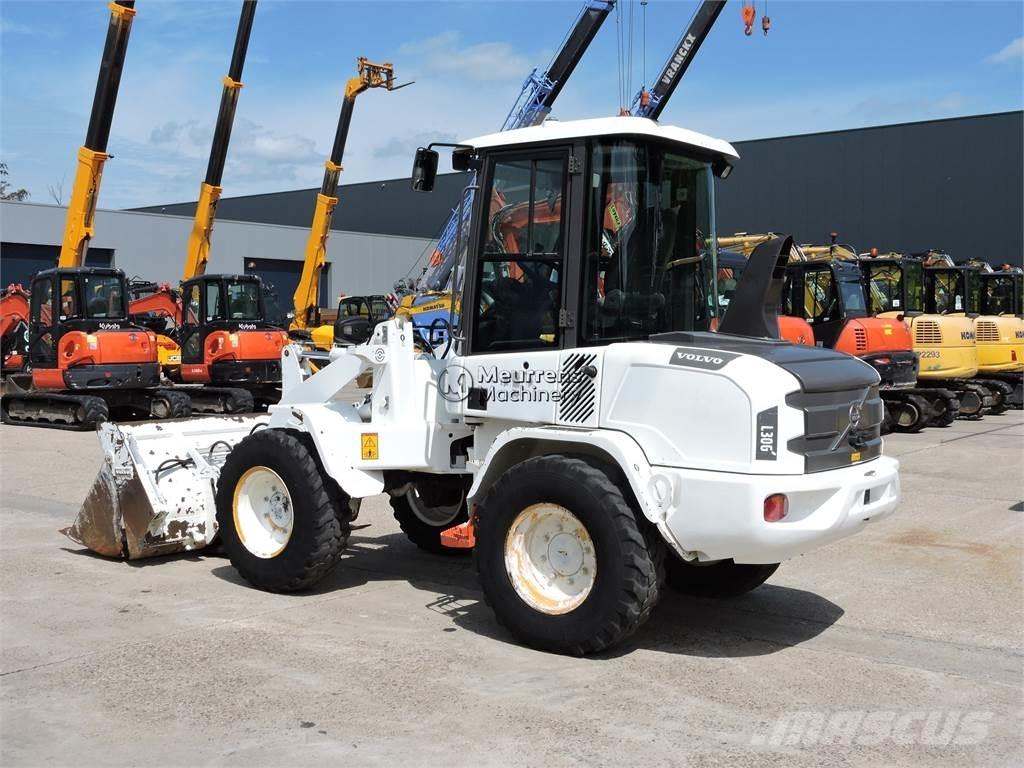 Volvo L30G + FORK Kolové nakladače