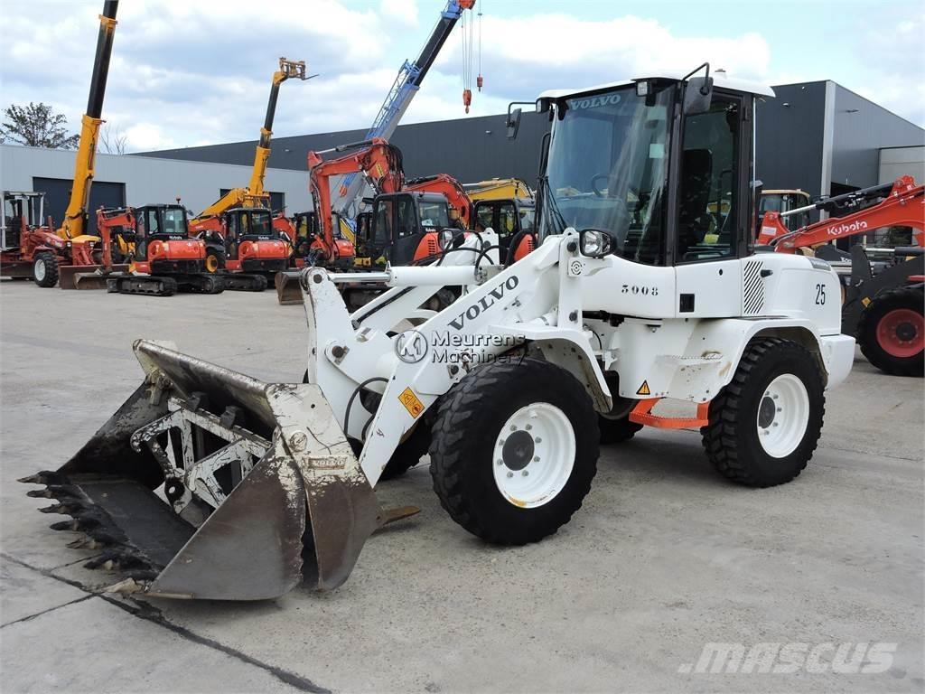 Volvo L30G + FORK Kolové nakladače