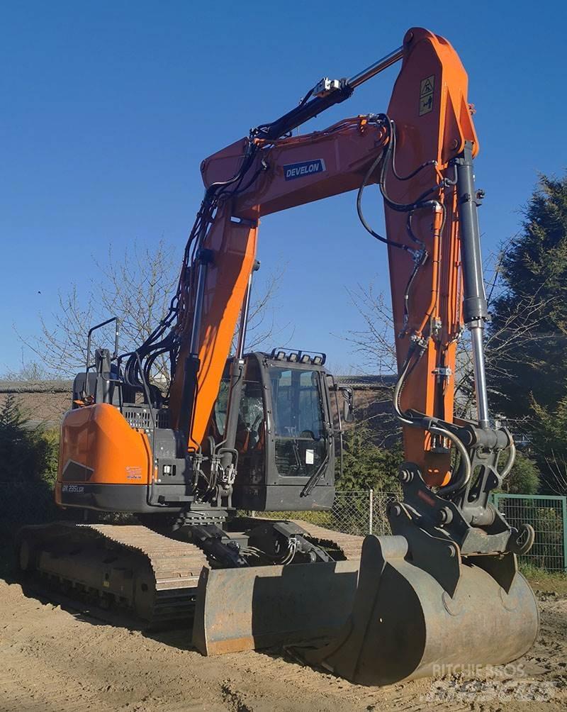 Develon DX 235 LCR-7 Pásová rýpadla