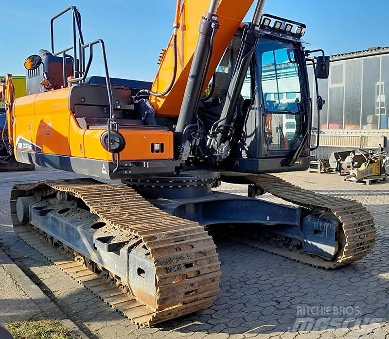 Develon DX 255 LC-7 Pásová rýpadla