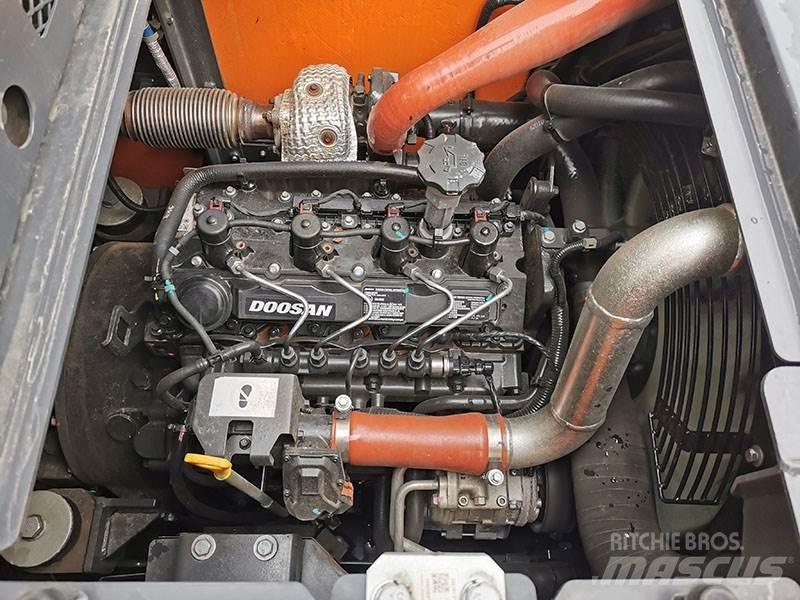 Doosan DX 140 LCR-7 Pásová rýpadla