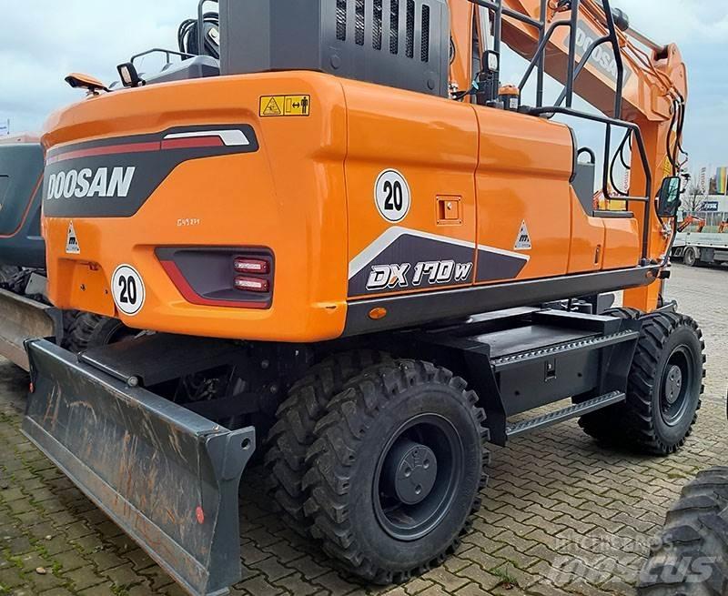Doosan DX 170 W-7 Kolová rýpadla