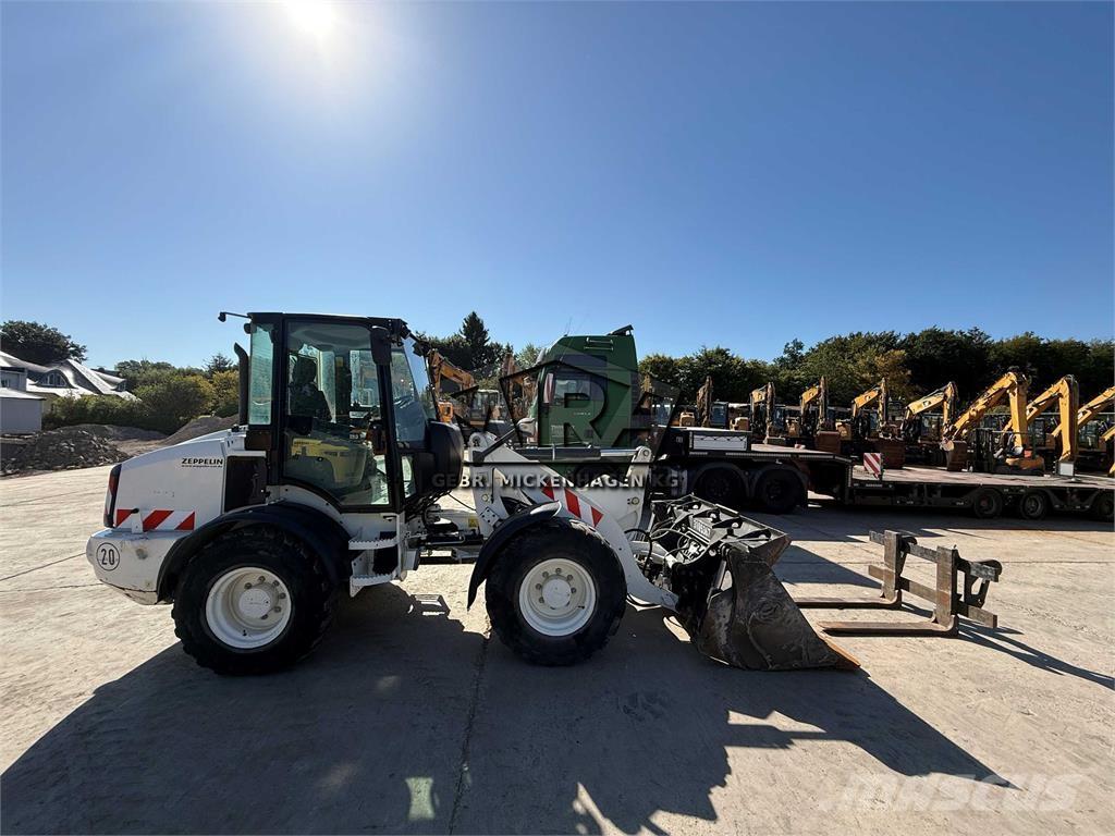 CAT 908 M Kolové nakladače