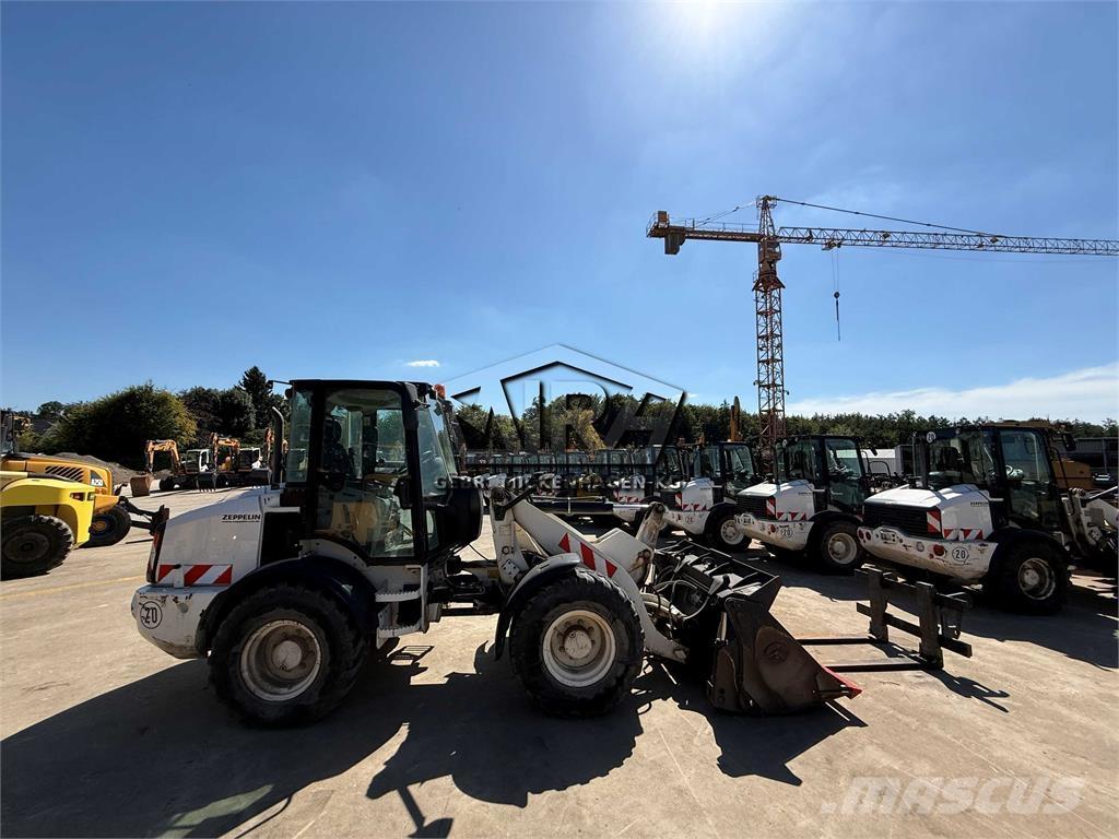 CAT 908 M Kolové nakladače