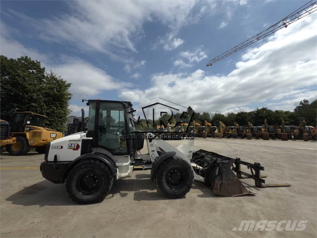 CAT 908M Kolové nakladače