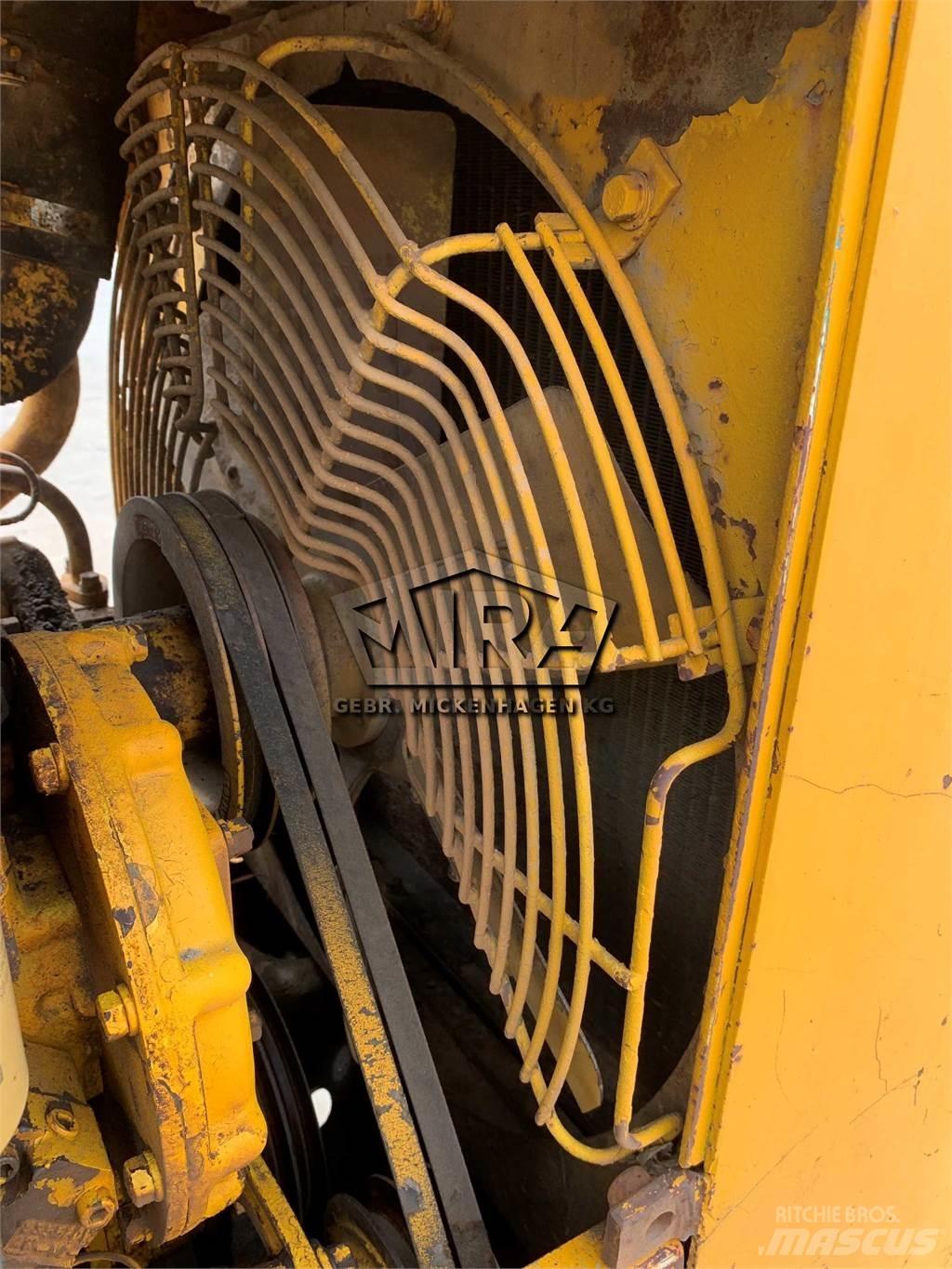 CAT 941 Pásové nakladače