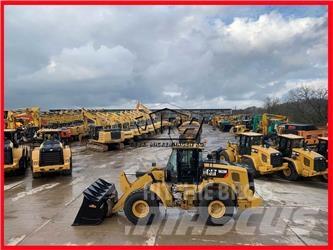 CAT 962M Kolové nakladače